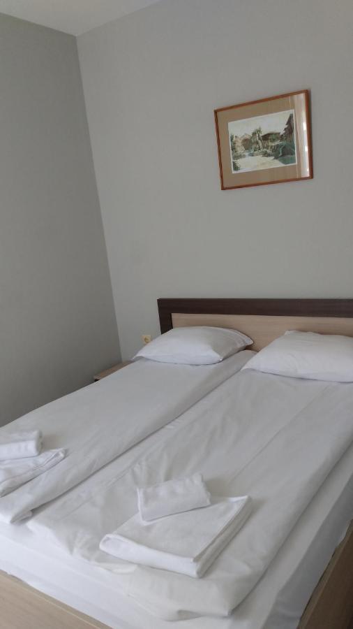 Aparthotel Sorrento Sole Mare Sveti Vlas Esterno foto