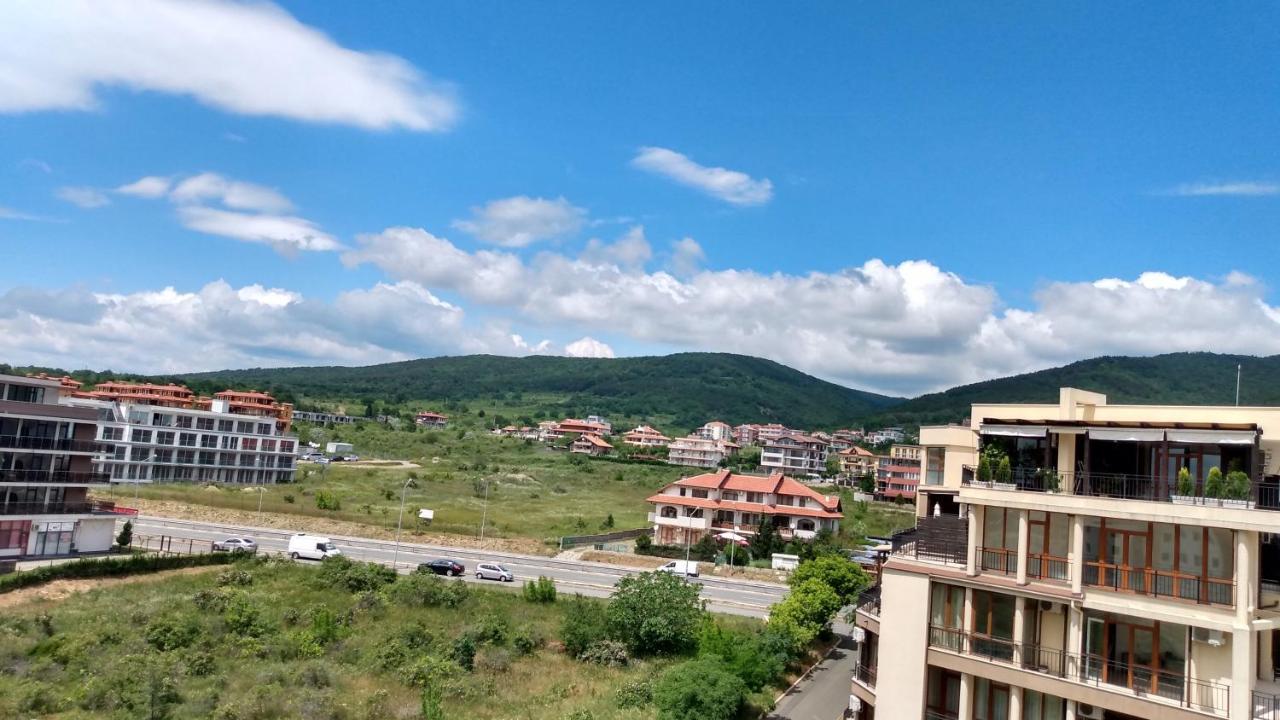 Aparthotel Sorrento Sole Mare Sveti Vlas Esterno foto