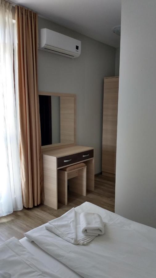 Aparthotel Sorrento Sole Mare Sveti Vlas Esterno foto