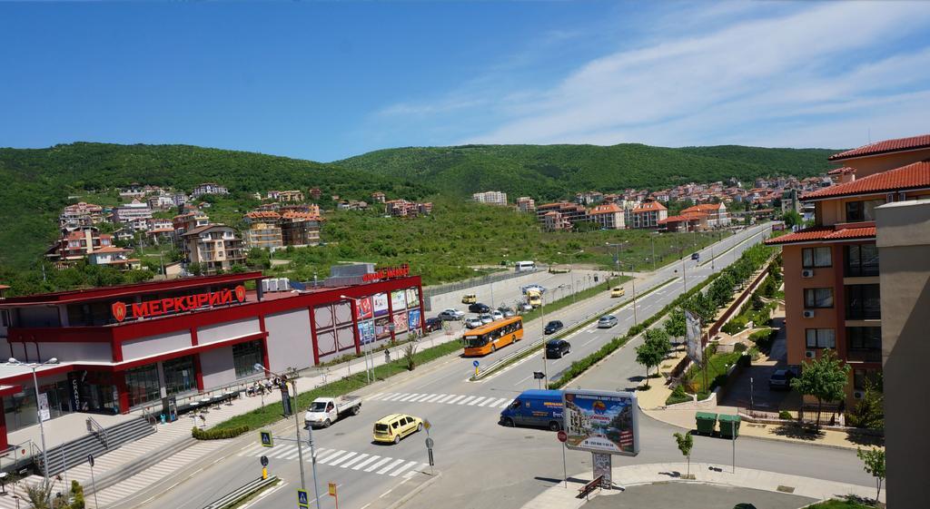 Aparthotel Sorrento Sole Mare Sveti Vlas Esterno foto