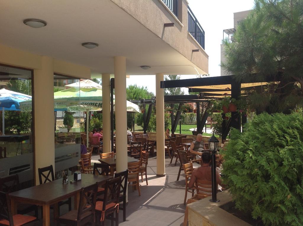 Aparthotel Sorrento Sole Mare Sveti Vlas Esterno foto