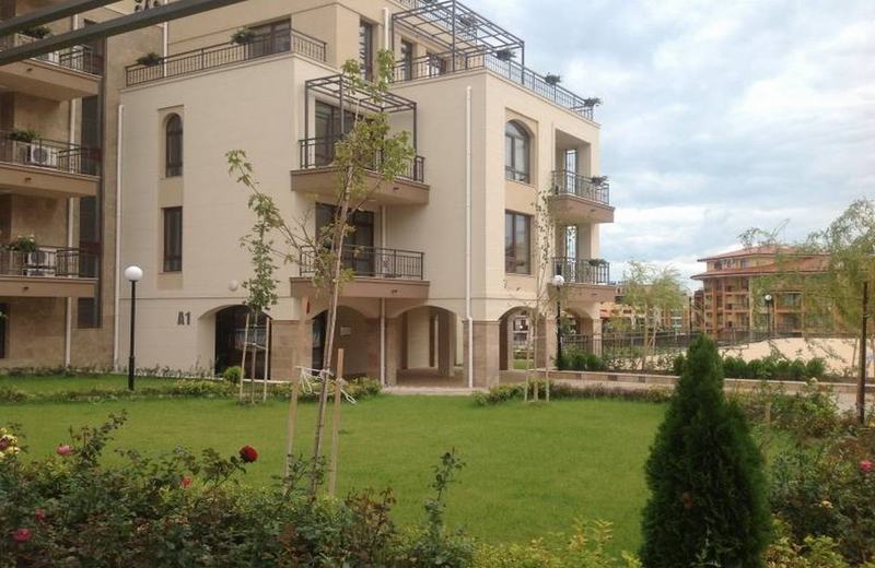 Aparthotel Sorrento Sole Mare Sveti Vlas Esterno foto